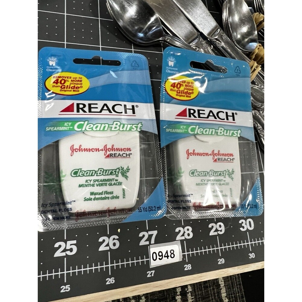 2 Johnson & Johnson Reach Icy Spearmint Clean Burst Waxed Floss 55yd 2006